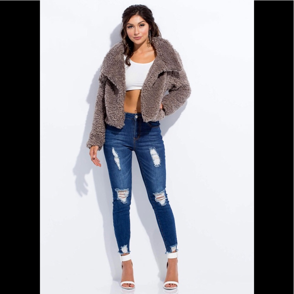 EUC Soft Faux Shearling Jacket Size Medium - Picture 5 of 6